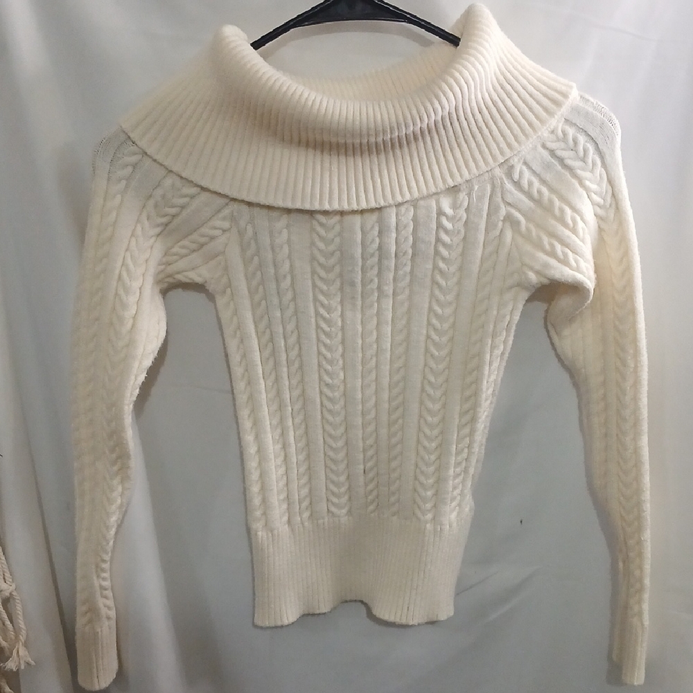 Forever 21 Off-Shoulder Cable Knit Sweater in Cream